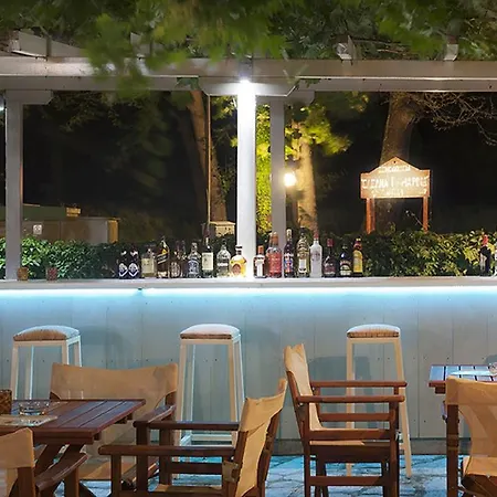 Ξενοδοχείο ζέφυρος 2*