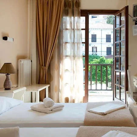 Zefiros Hotell